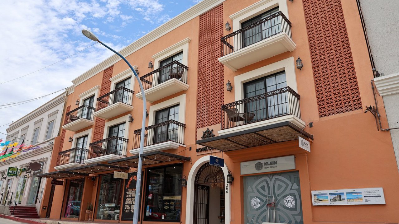 Hotel Colli Transportation